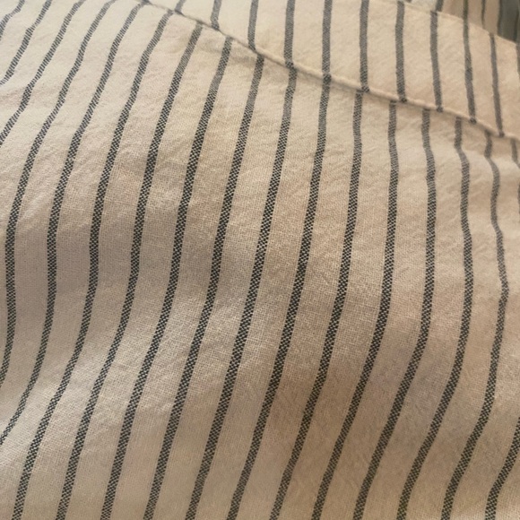 Umgee Tunic Top Frayed Women’s Size Small - White with Light Blue Stripe - Picture 13 of 14